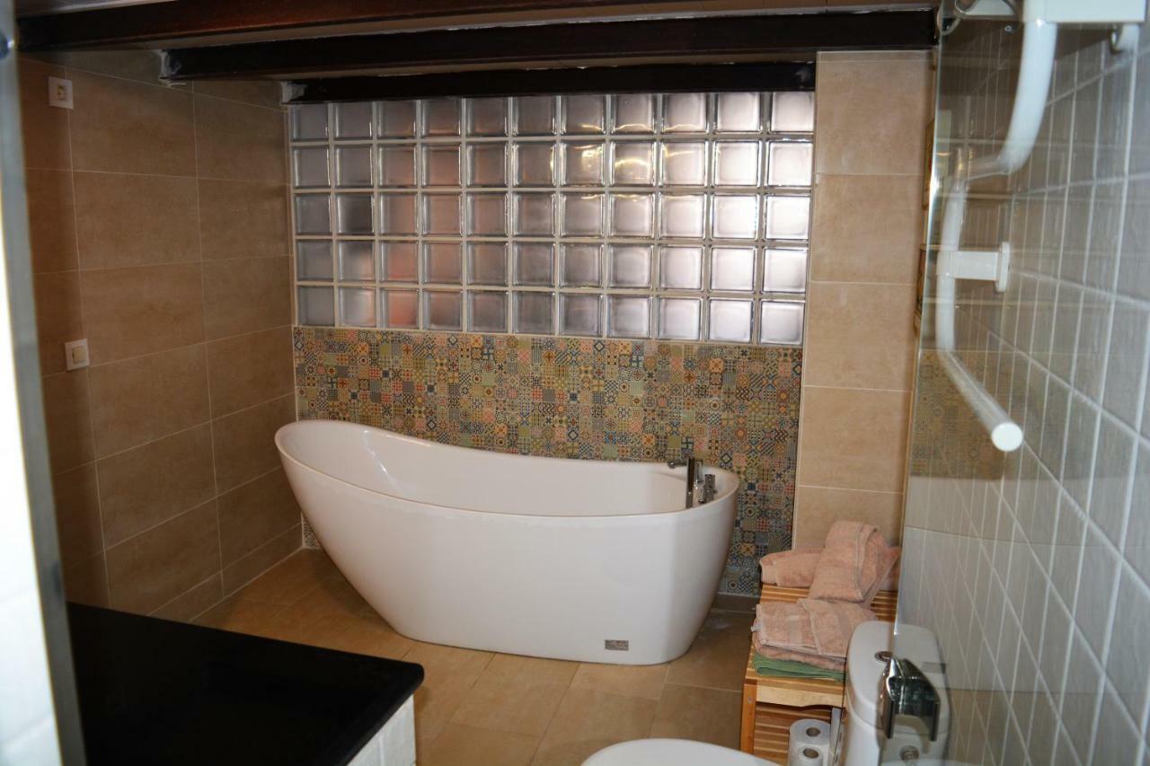 Loft City Center+Free Parking Sevilla Buitenkant foto